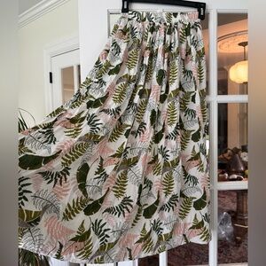 Collectif Bright & Beautiful Pink & Green Botanical Print Skirt